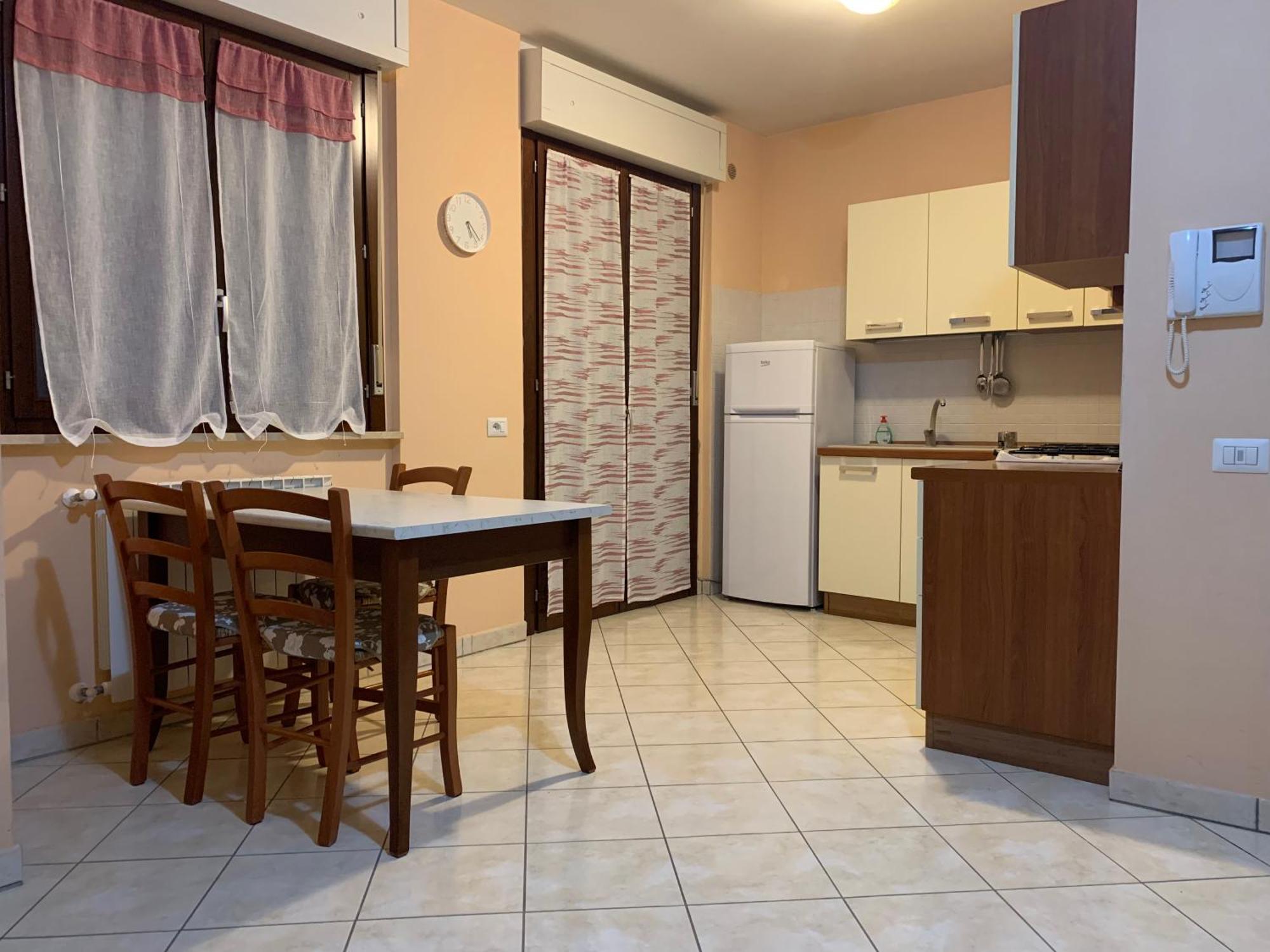 Bellissimo bilocale centrale Latina Esterno foto